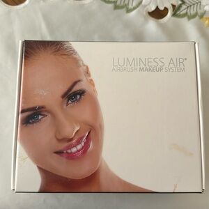 Airbrush Luminess makeup system